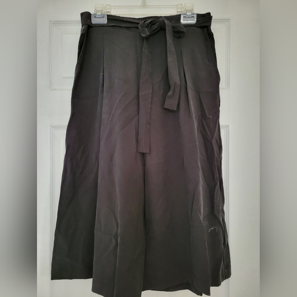 BCBG Max Azria Flowy Cullottes - Picture 4 of 8